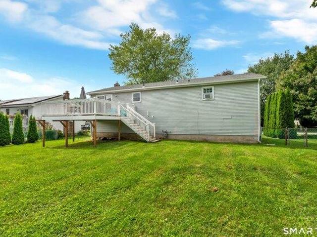 house with 3 bedroom, Groton CT ES105940147