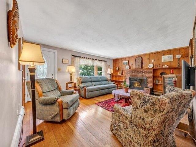 house with 3 bedroom, Groton MA ES105401826