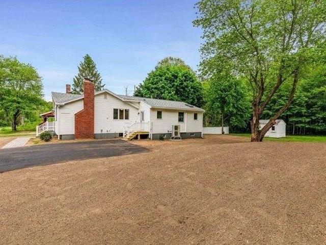 house with 3 bedroom, Groveland MA DS104443429