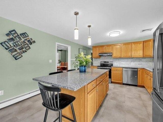 house with 3 bedroom, Grafton MA ES104567033