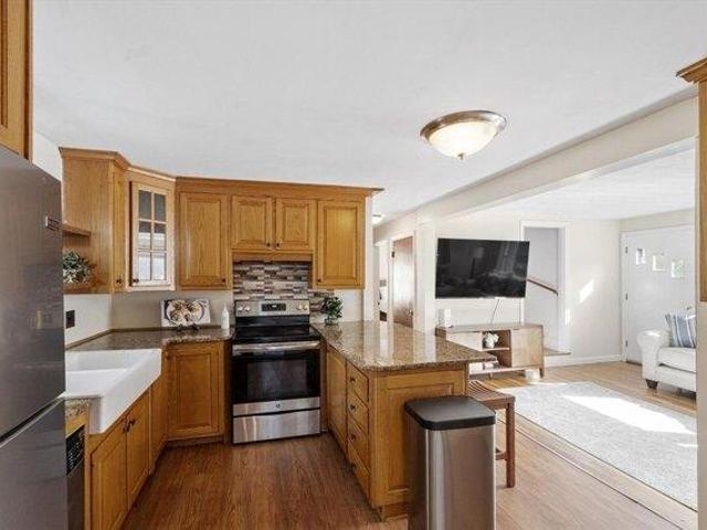 house with 3 bedroom, Grafton MA ES105258745