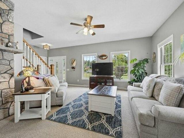 house with 3 bedroom, Granby MA ES105422833