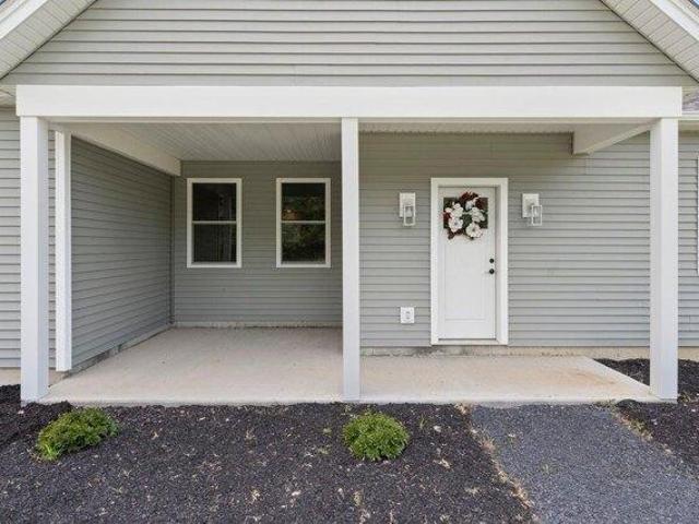 house with 3 bedroom, Grand Isle VT ES105516127