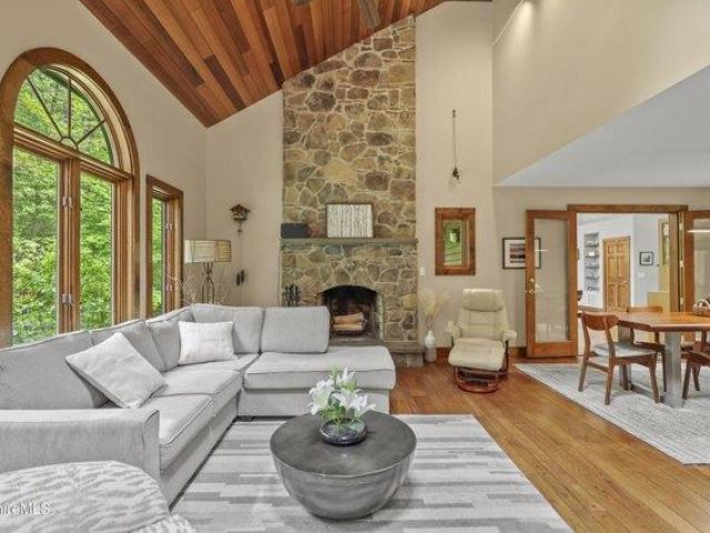 house with 3 bedroom, Great Barrington MA ES104541471
