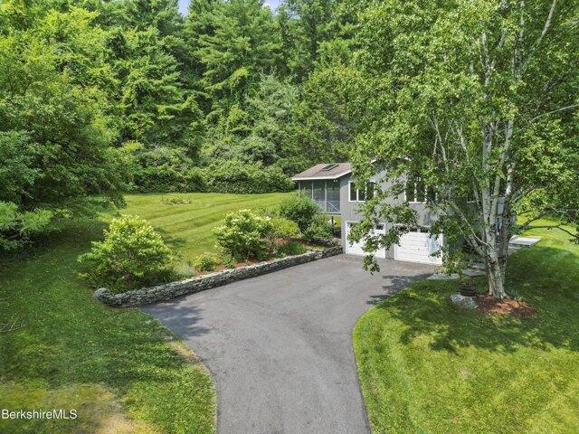 house with 3 bedroom, Great Barrington MA ES105417139