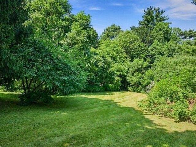 house with 3 bedroom, Greenfield MA ES105367965