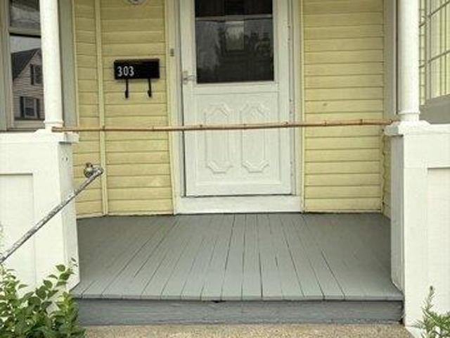 house with 3 bedroom, Greenfield MA ES105386508