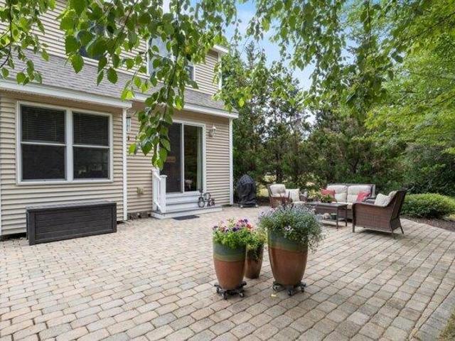 house with 3 bedroom, Greenland NH ES105549880