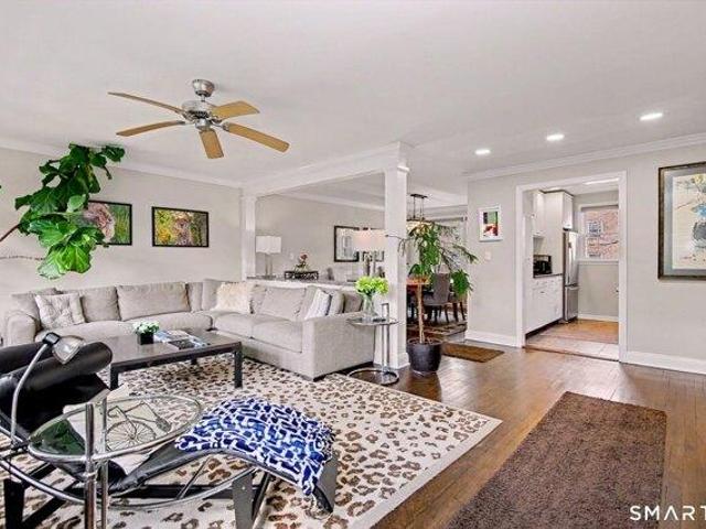 house with 3 bedroom, Greenwich CT ES104789994