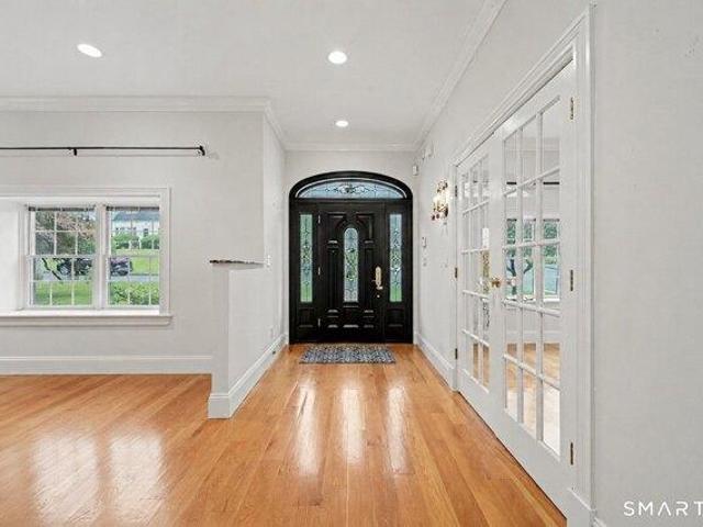 house with 3 bedroom, Greenwich CT ES105495490