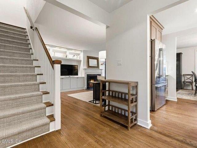 house with 3 bedroom, Greenwich CT ES105548431