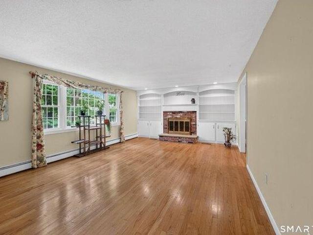 house with 3 bedroom, Guilford CT ES105427949
