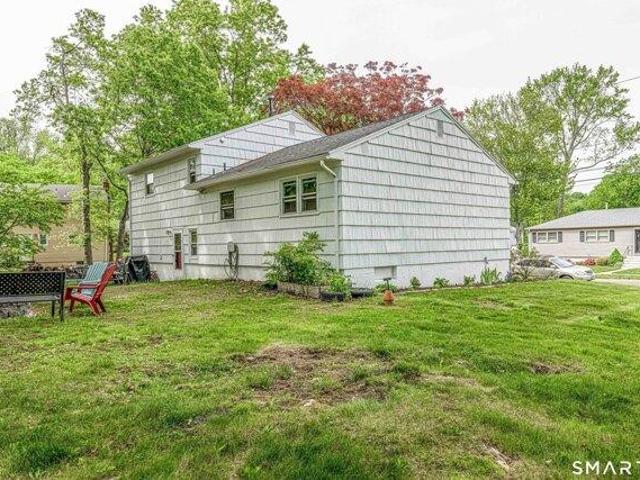 house with 3 bedroom, Hamden CT ES104569092