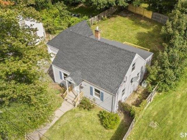 house with 3 bedroom, Hamden CT ES105631834