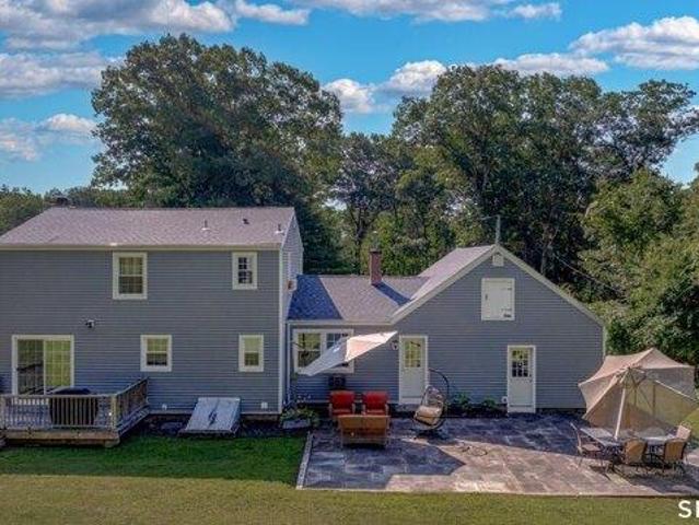 house with 3 bedroom, Hamden CT ES105677943