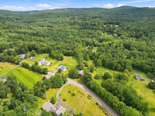 house with 3 bedroom, Hampden MA ES105609886