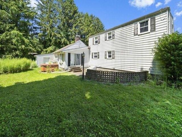house with 3 bedroom, Hampden MA ES105612356
