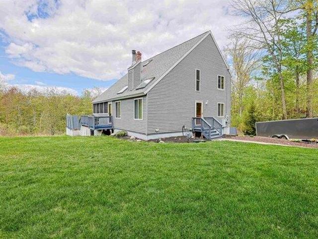 house with 3 bedroom, Hampstead NH ES104514317