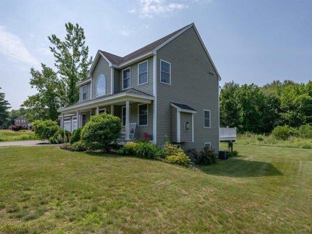 house with 3 bedroom, Hampstead NH ES105424116