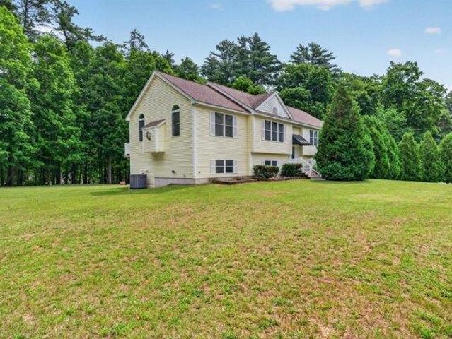 house with 3 bedroom, Hampstead NH ES105368108