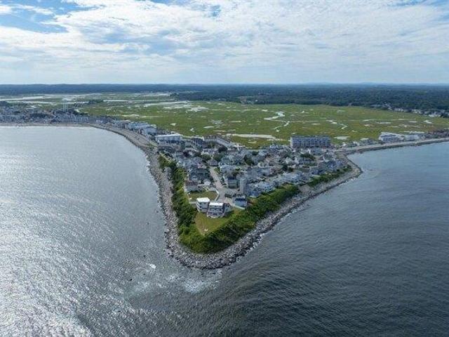 house with 3 bedroom, Hampton NH ES105417170