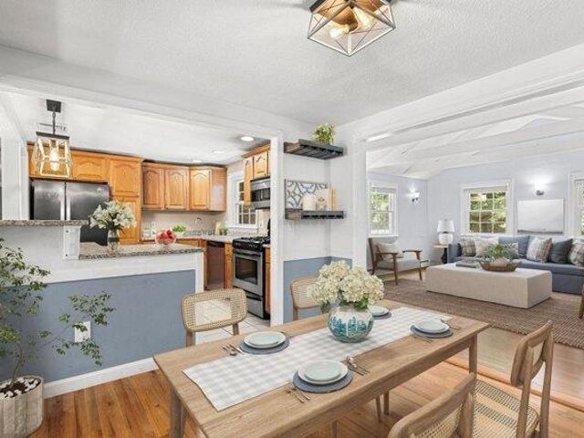 house with 3 bedroom, Hanover MA ES105629207
