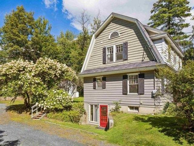 house with 3 bedroom, Hanover NH ES105589815