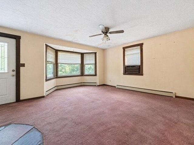 house with 3 bedroom, Hanson MA ES105438231