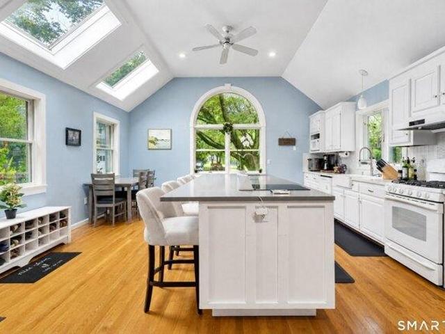 house with 3 bedroom, Haddam CT ES105589420