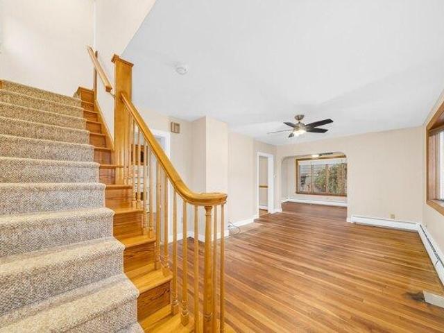 house with 3 bedroom, Haverhill MA ES105419160