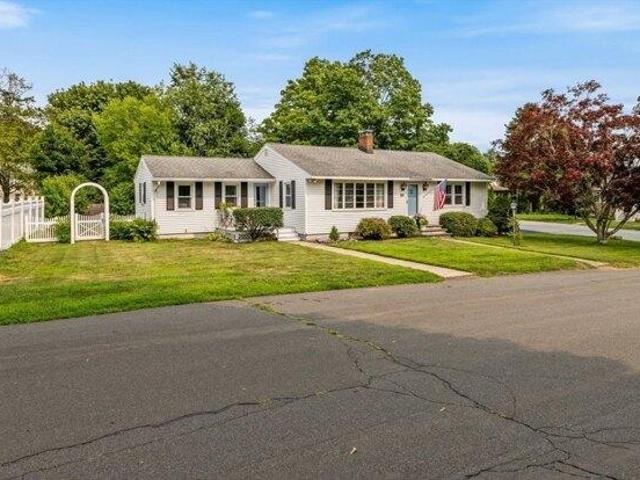 house with 3 bedroom, Haverhill MA ES105494540