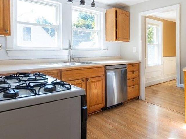 house with 3 bedroom, Haverhill MA ES105535645