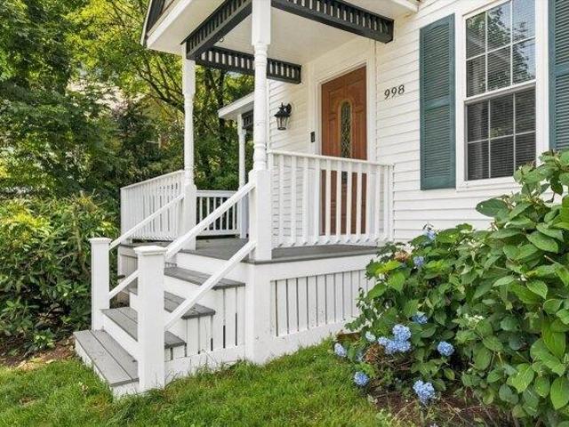 house with 3 bedroom, Haverhill MA ES105610507