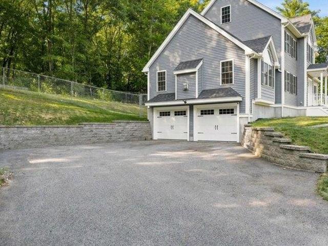 house with 3 bedroom, Haverhill MA ES105634088