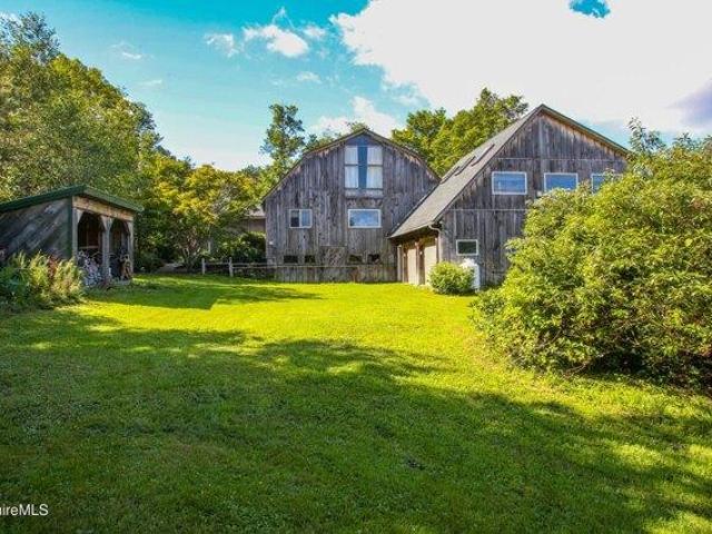 house with 3 bedroom, Heath MA ES105386126