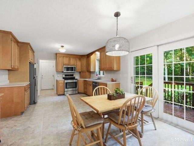 house with 3 bedroom, Hebron CT ES105403018