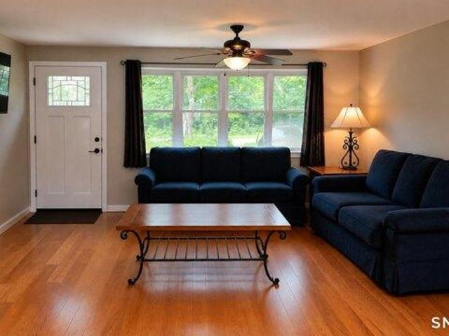 house with 3 bedroom, Hebron CT ES105417396