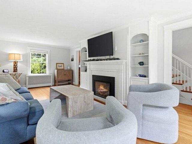house with 3 bedroom, Hingham MA ES105403214