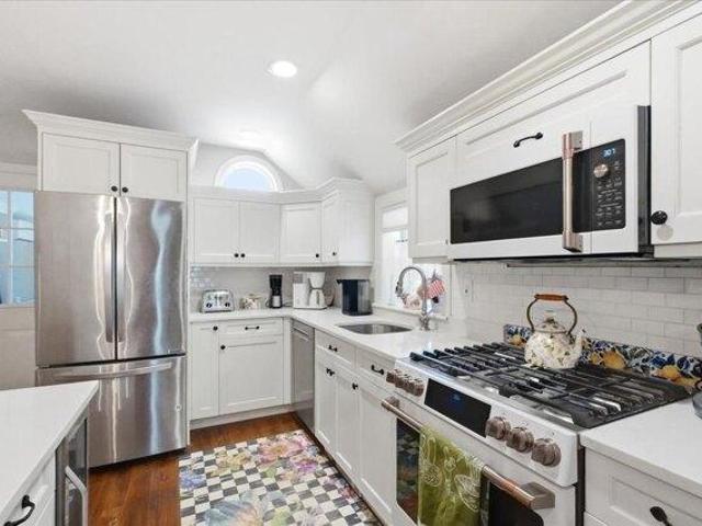 house with 3 bedroom, Hingham MA ES105478357