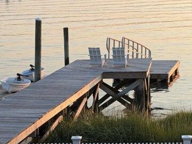 house with 3 bedroom, Hingham MA ES105613409