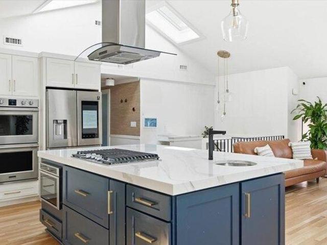house with 3 bedroom, Hingham MA ES105652772