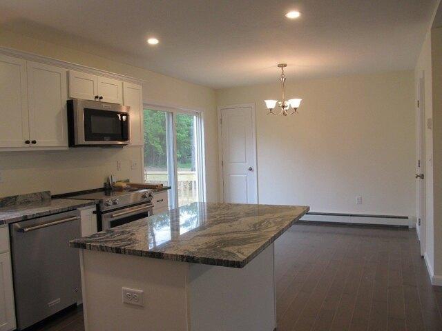 house with 3 bedroom, Hinsdale NH ES104511650