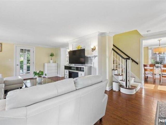 house with 3 bedroom, Ho Ho Kus NJ ES105316182