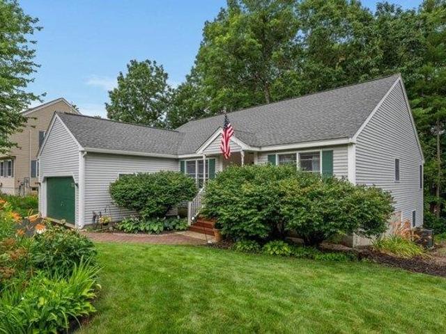 house with 3 bedroom, Hooksett NH DS104442181