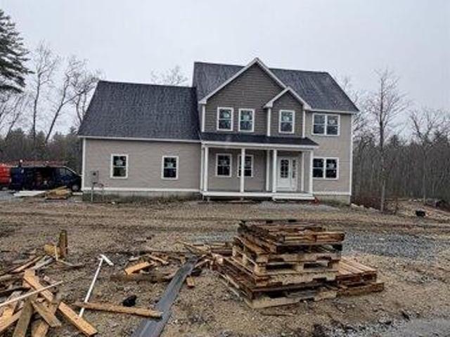 house with 3 bedroom, Hooksett NH ES104374119