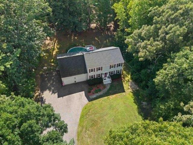 house with 3 bedroom, Hooksett NH ES105422987