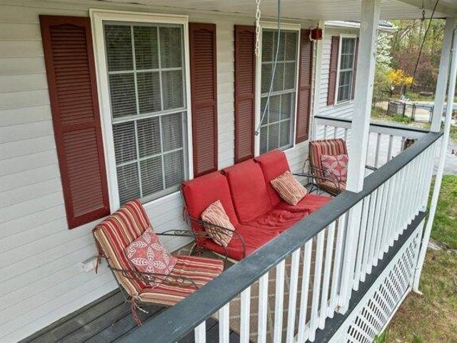 house with 3 bedroom, Hooksett NH ES105423406