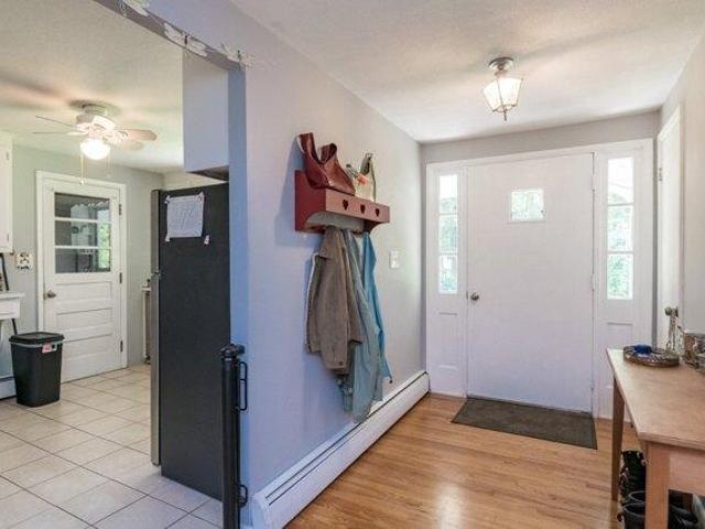 house with 3 bedroom, Holyoke MA ES105439807