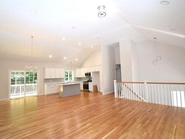 house with 3 bedroom, Holbrook MA ES105549205
