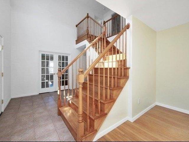 house with 3 bedroom, Holbrook MA ES106187507
